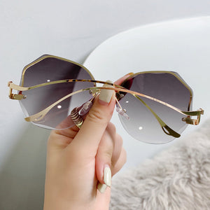 Fashion Vintage UV400 Ladies Oversized Square Sunglasses