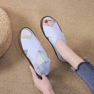 Women's soft bottom shoes in solid color